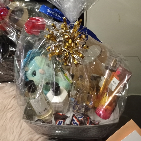 Mother's Day baskets - Picture 3 of 7